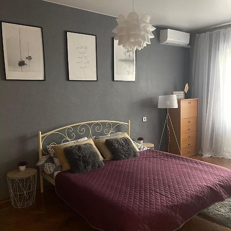 Apartment For A Pleasant Stay Odessa Buitenkant foto